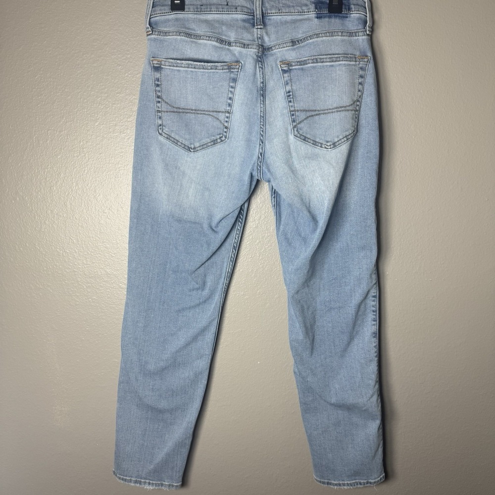 Men's Hollister Jeans Size 31x32 90's Slim Straight Epic Flex Light Wash - Picture 4 of 6